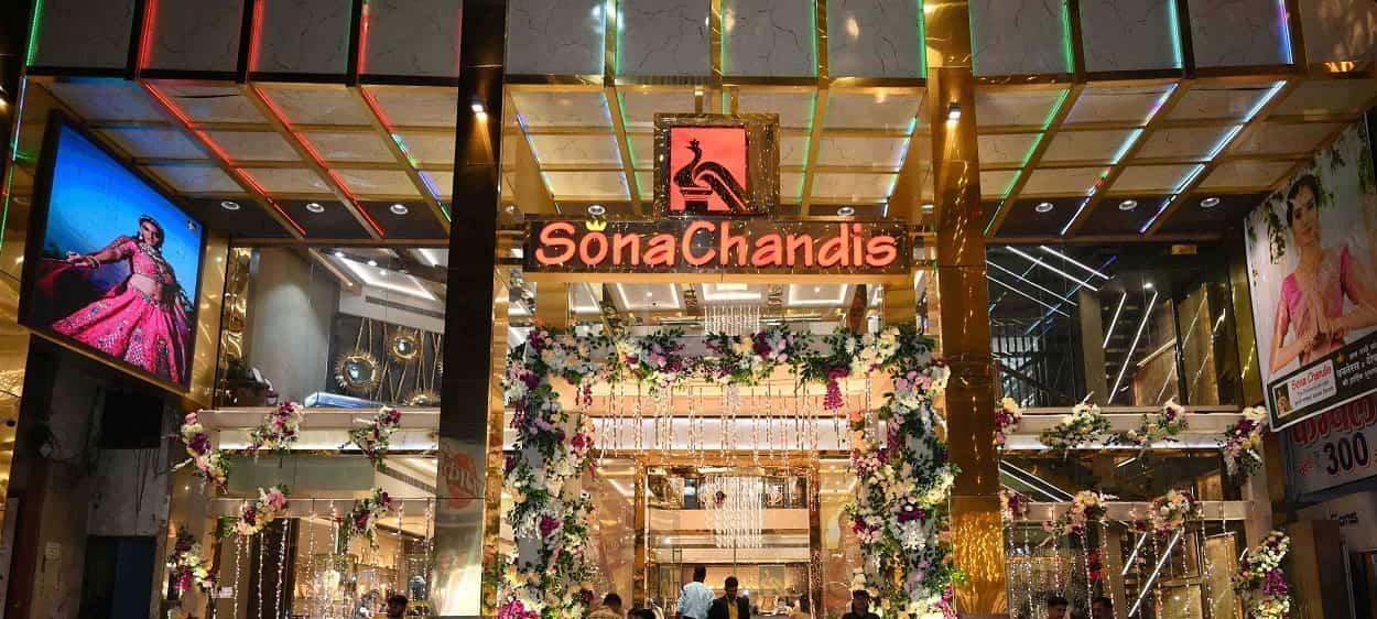 Elegant Diamond Jewellery at Sona Chandis 5